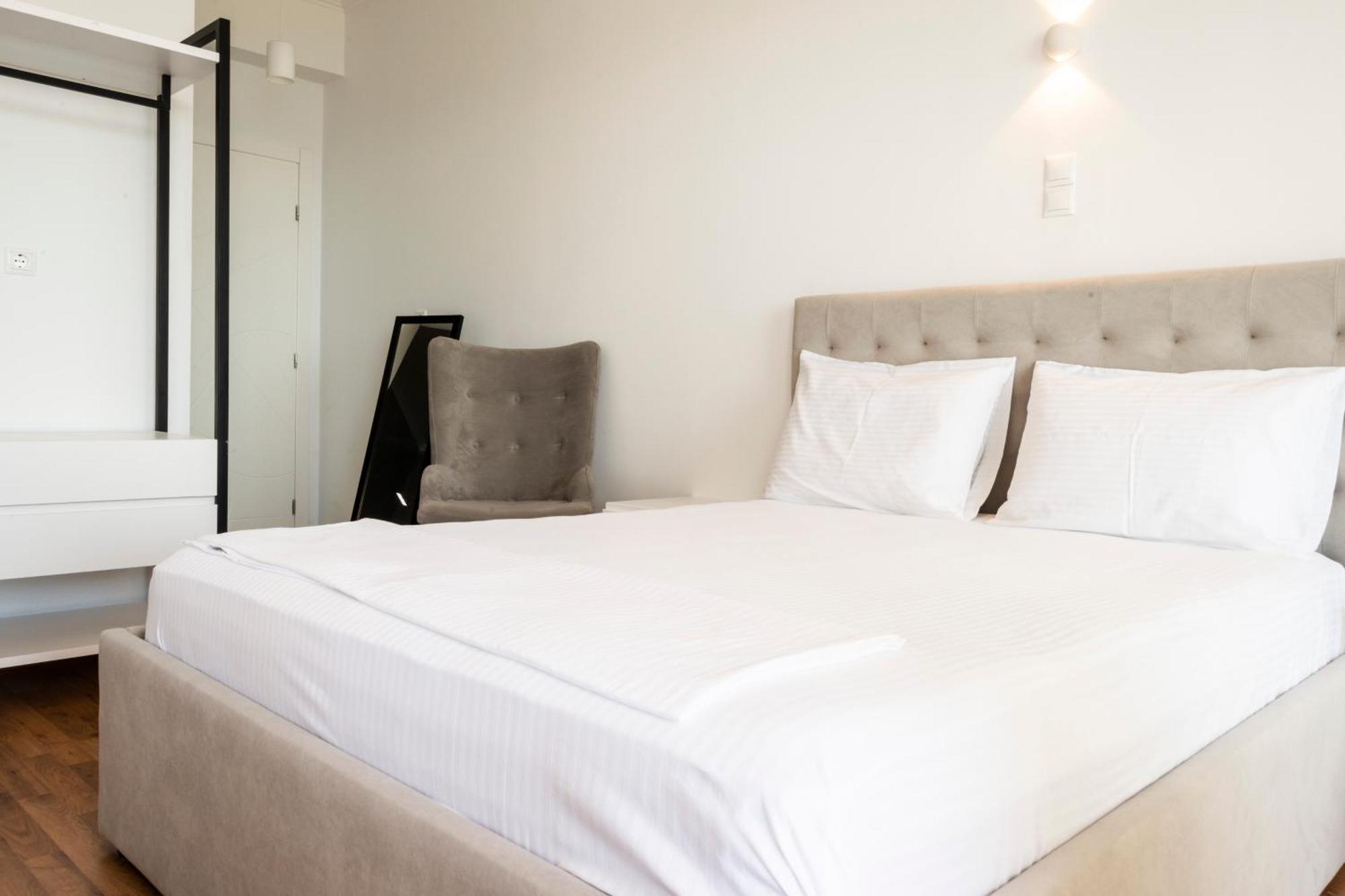 Ionio Rooms Himare Buitenkant foto
