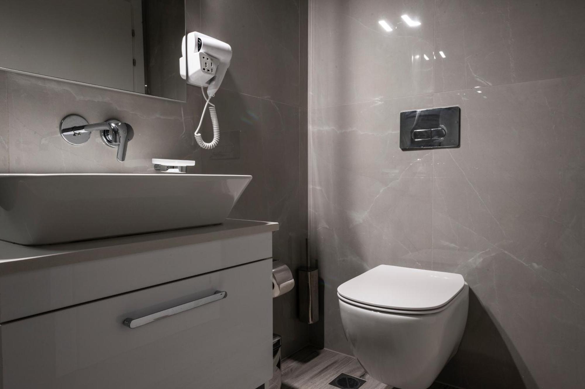Ionio Rooms Himare Buitenkant foto