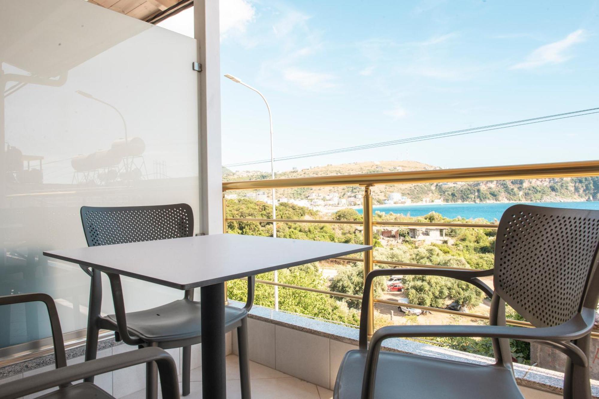 Ionio Rooms Himare Buitenkant foto