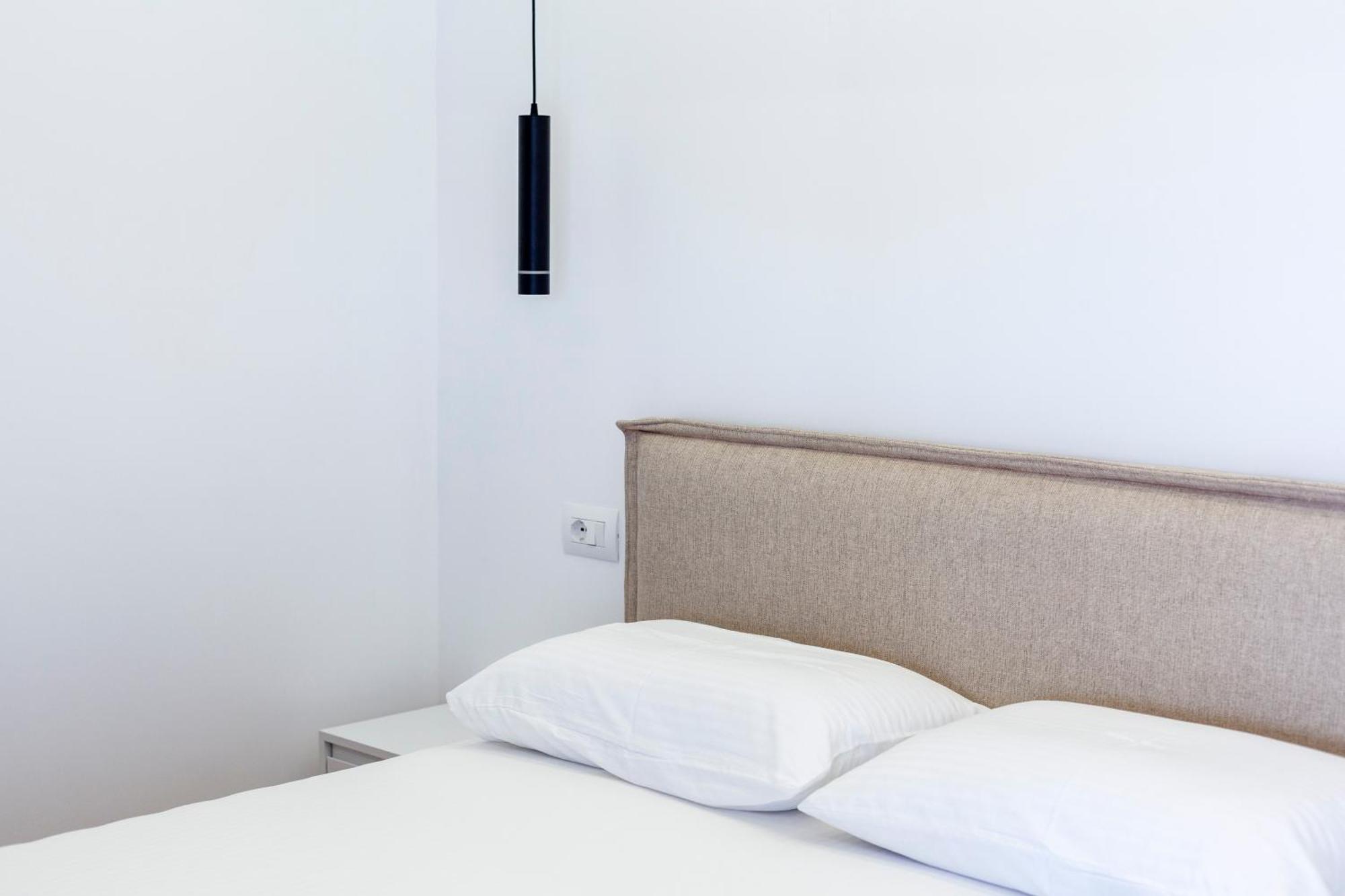 Ionio Rooms Himare Buitenkant foto
