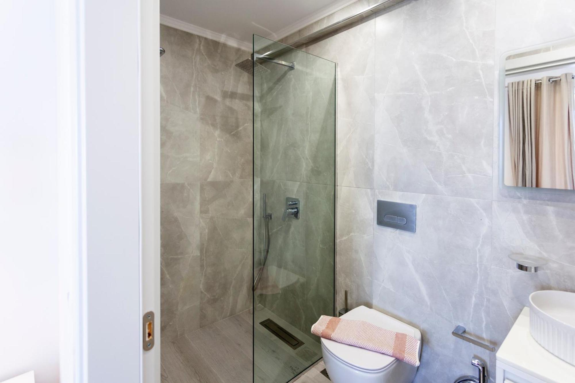 Ionio Rooms Himare Buitenkant foto