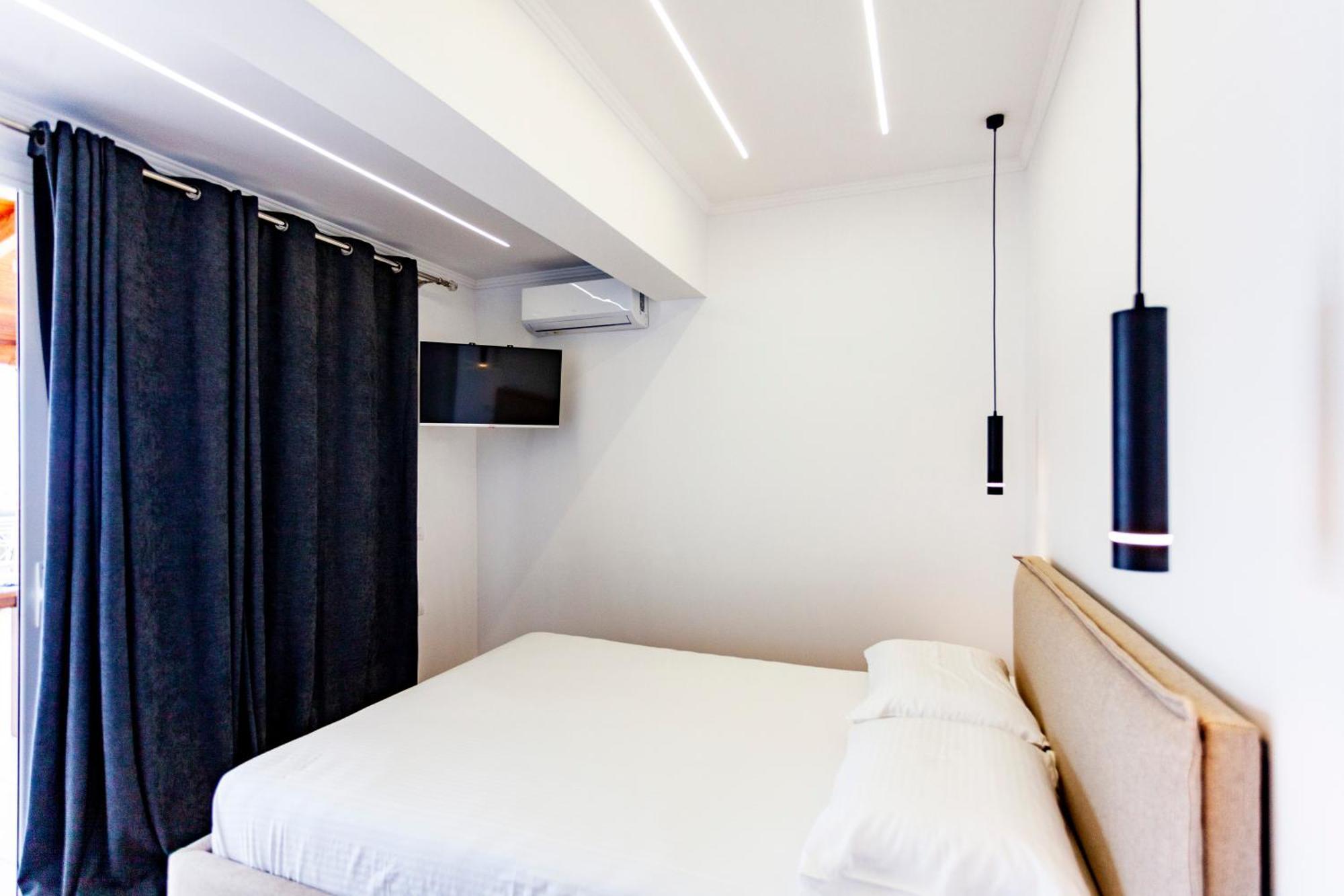 Ionio Rooms Himare Buitenkant foto