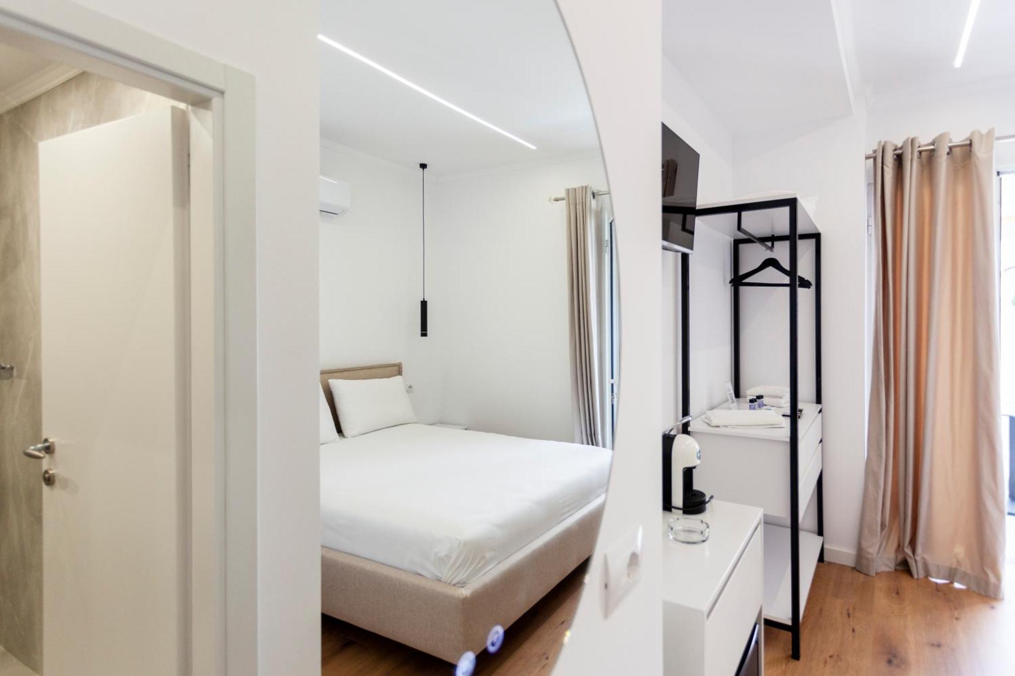 Ionio Rooms Himare Buitenkant foto