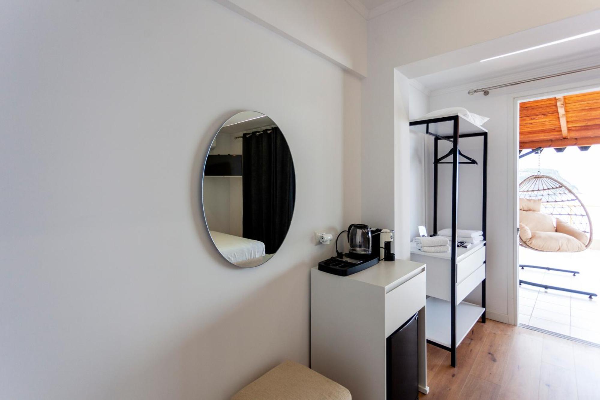 Ionio Rooms Himare Buitenkant foto