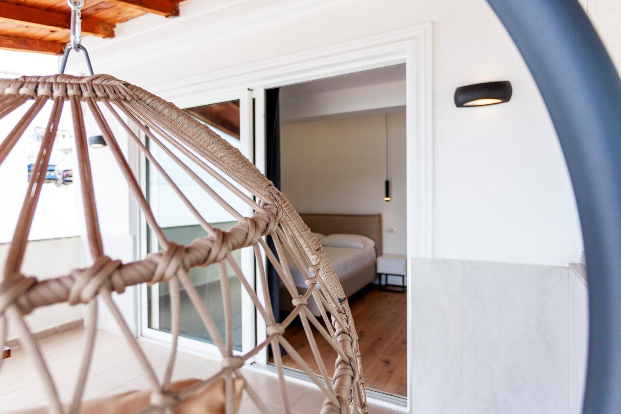 Ionio Rooms Himare Buitenkant foto